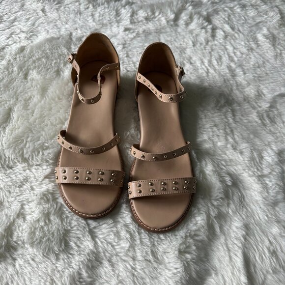 Studded leather sandals with arch support - Picture 5 of 6